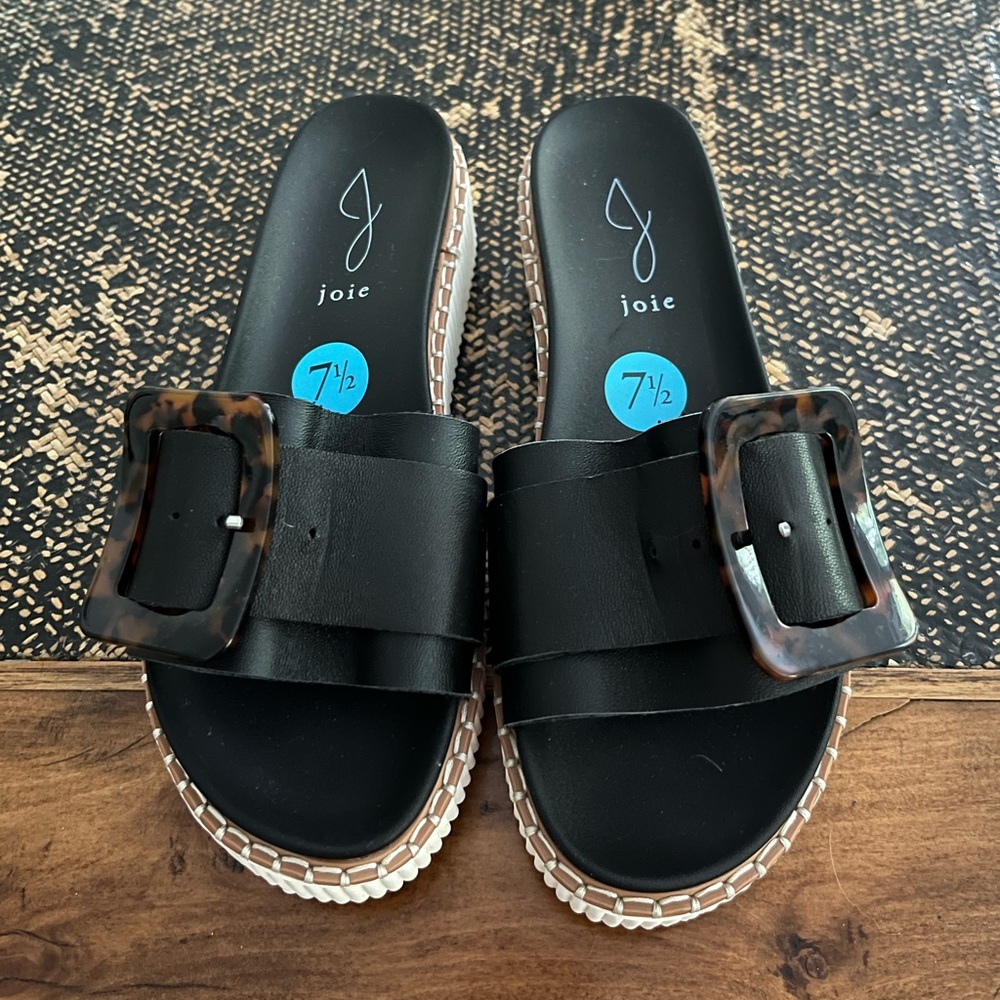 Joie black buckled slides